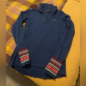 Skhoop base layer with multi color cuffs